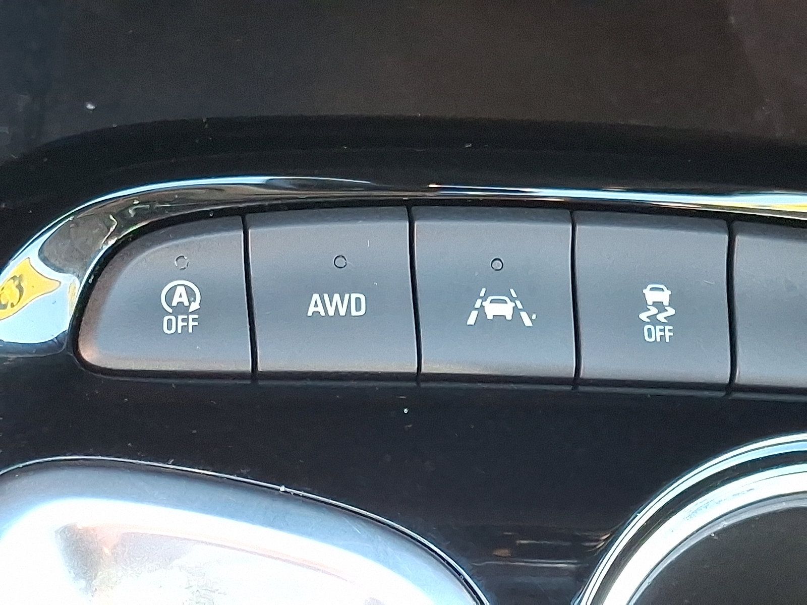 Used 2023 Buick Encore GX Preferred w/ Cold Weather Comfort Package AWD/4WD image 24