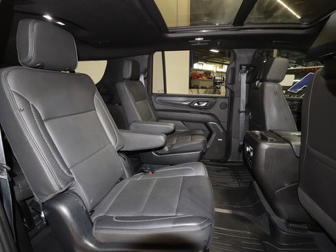 Certified 2023 GMC Yukon XL Denali w/ Advanced Technology Package AWD/4WD image 28
