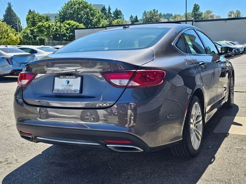 Used 2015 Chrysler 200 Limited w/ Comfort Group FWD image 5
