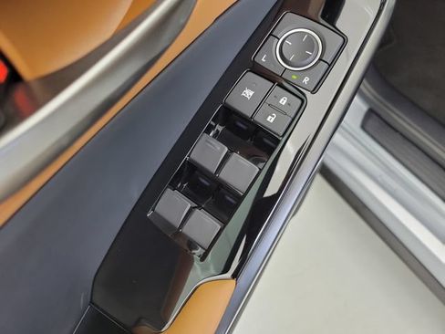 Used 2024 Lexus IS 300 w/ Comfort Package RWD image 21
