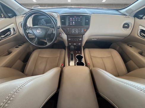 Used 2019 Nissan Pathfinder Platinum FWD image 24