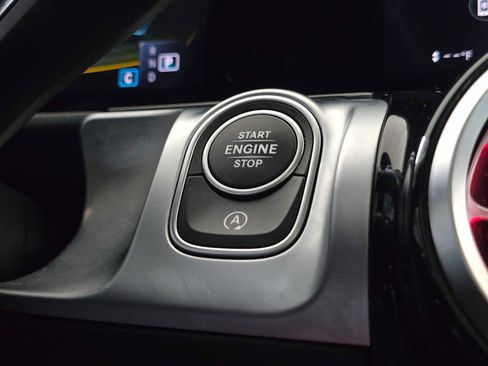 Used 2022 Mercedes-Benz GLB 35 AMG 4MATIC image 37