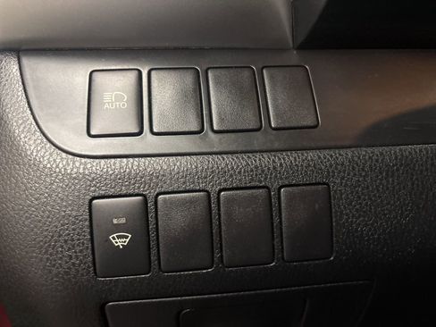 Used 2017 Toyota Highlander LE image 20