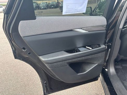 Certified 2025 Cadillac Optiq Luxury 2 w/ LPO, Floor Liner Package AWD/4WD image 21