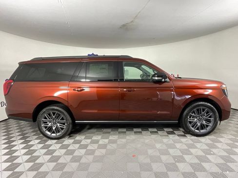 New 2027 Ford Expedition Max Platinum w/ Stealth Appearance Package AWD/4WD image 2