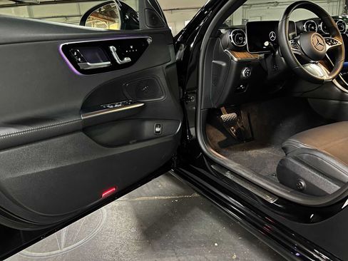 Used 2024 Mercedes-Benz C 300 Sedan image 19
