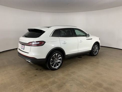 Used 2022 Lincoln Nautilus Reserve w/ Equipment Group 201A AWD/4WD image 8