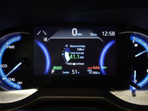 Certified 2023 Toyota RAV4 SE image 29