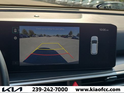 Certified 2024 Kia Sorento EX w/ Panoramic Sunroof Package FWD image 28