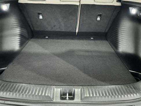 Used 2023 Honda HR-V LX image 8