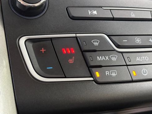 Used 2017 Ford Fusion Energi SE FWD image 24