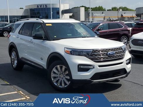 Certified 2023 Ford Explorer King Ranch w/ Technology Package AWD/4WD image 2