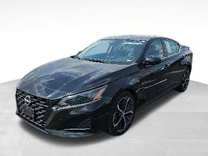 Used 2024 Nissan Altima 2.5 SR