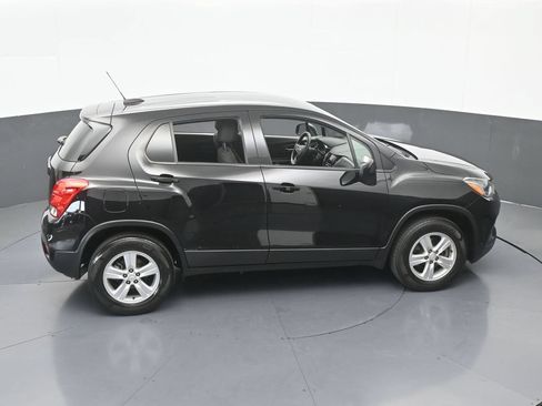 Used 2022 Chevrolet Trax LS w/ Tint and Cruise Package AWD/4WD image 45