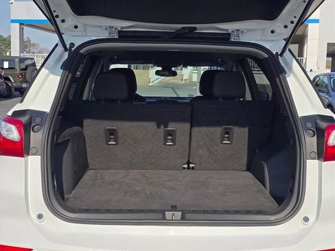 Used 2021 Chevrolet Equinox LT w/ LPO, Cargo Package image 17