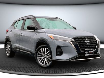 Used 2022 Nissan Kicks SR