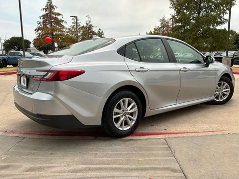 Used 2025 Toyota Camry LE FWD image 6