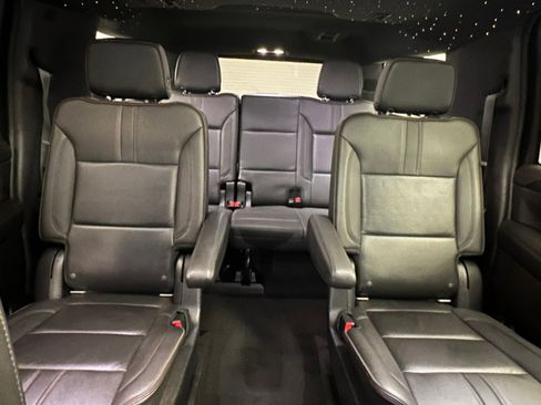 Used 2021 Chevrolet Suburban RST w/ Luxury Package image 45