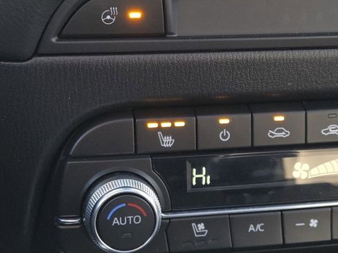 Certified 2025 MAZDA CX-5 Signature image 8