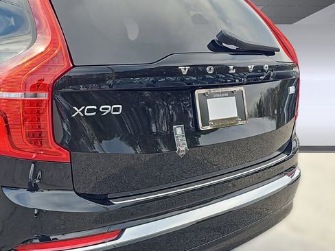 New 2024 Volvo XC90 T8 Plus w/ Protection Package Premier image 29