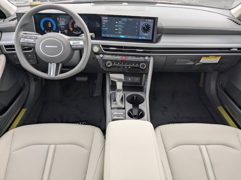 New 2025 Hyundai Sonata SE image 11