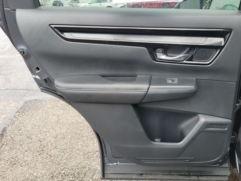 Used 2025 Honda CR-V EX-L image 17