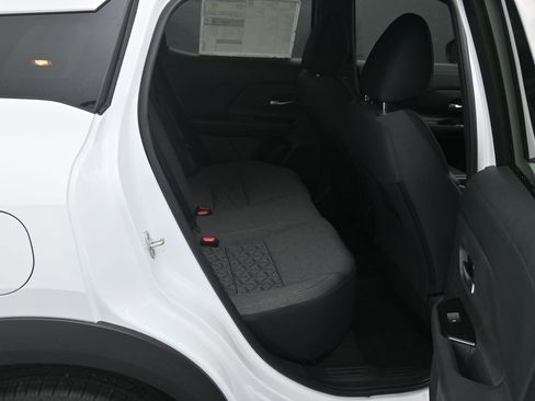 New 2026 Nissan Kicks SV image 25