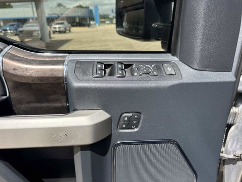 Used 2022 Ford F450 Lariat w/ Lariat Ultimate Package image 19