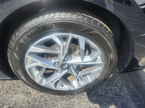 Used 2020 Hyundai Sonata SEL w/ Premium Package FWD image 10