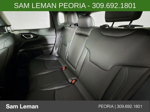 New 2026 Jeep Compass Latitude image 23