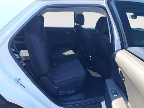 New 2025 Hyundai Ioniq 5 SE image 16