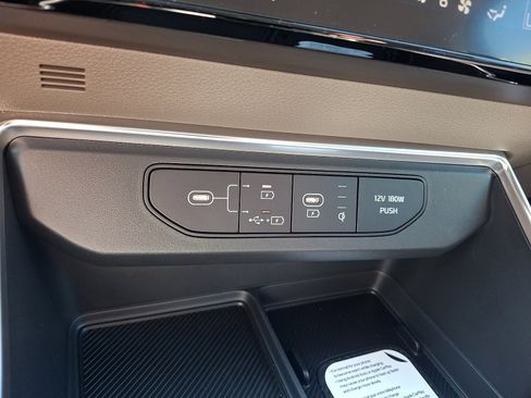 New 2026 Kia Carnival EX FWD image 15