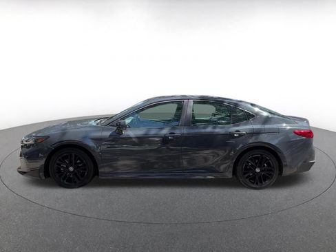 Used 2026 Toyota Camry SE FWD image 8