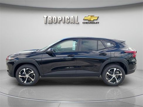New 2026 Chevrolet Trax RS image 2
