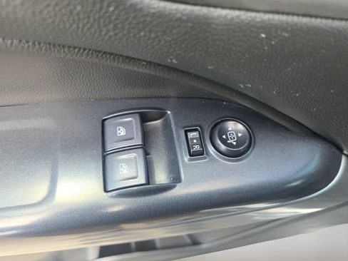 Used 2022 Chevrolet Colorado LT w/ Fleet Safety Package RWD image 17