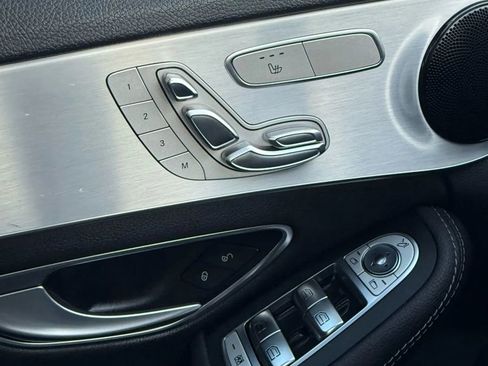 Used 2018 Mercedes-Benz C 300 4MATIC Sedan image 10
