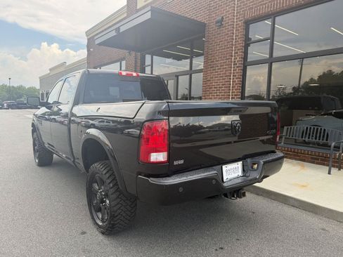 Used 2017 RAM 2500 Big Horn w/ Black Appearance Group AWD/4WD image 4