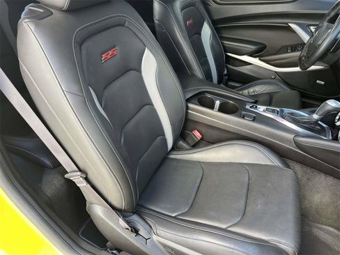 Used 2016 Chevrolet Camaro SS image 29