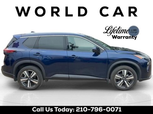 Used 2024 Nissan Rogue SL w/ SL Premium Package FWD image 2