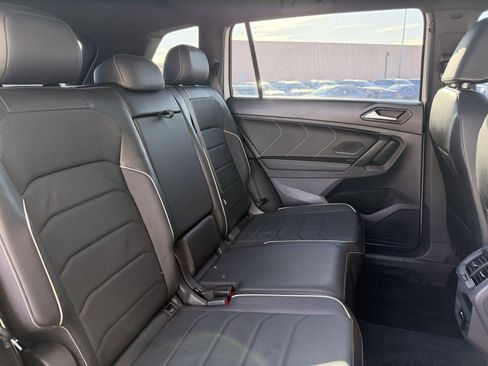 Used 2024 Volkswagen Tiguan SEL R-Line image 41