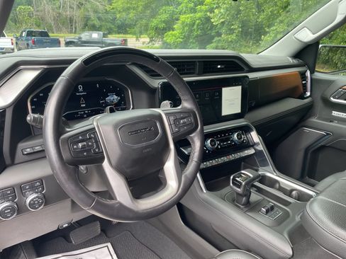 Used 2023 GMC Sierra 1500 Denali w/ Technology Package AWD/4WD image 29