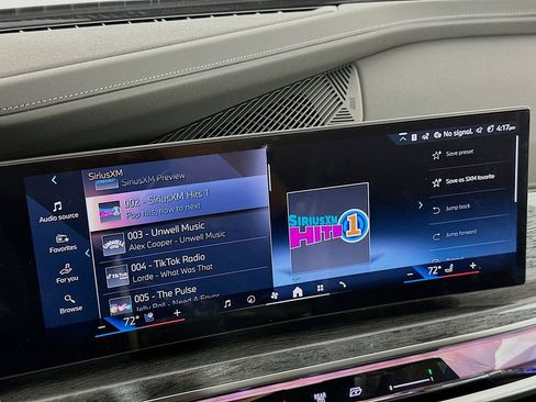 Used 2025 BMW i7 eDrive50 w/ Executive Package image 11