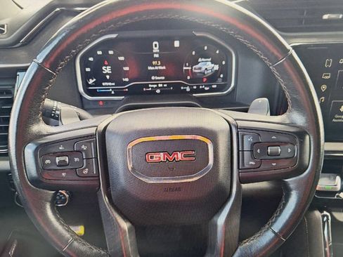 Used 2023 GMC Sierra 1500 AT4 w/ AT4 Premium Package AWD/4WD image 8