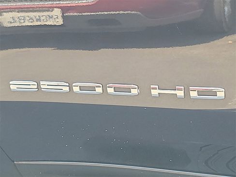 Used 2022 GMC Sierra 2500 SLE w/ SLE Convenience Package image 23