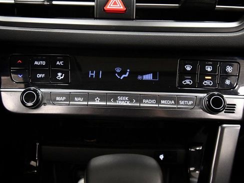 Certified 2025 Kia Seltos EX w/ EX Sunroof Package image 28