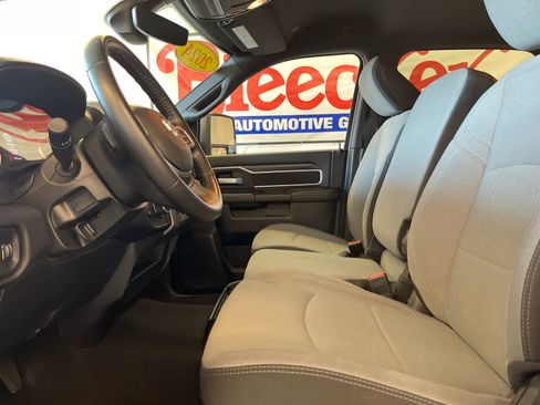 Used 2024 RAM 2500 Big Horn w/ Bed Utility Group image 15