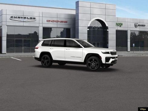 New 2026 Jeep Grand Cherokee L Limited w/ Limited Altitude Package AWD/4WD image 10