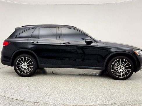 Used 2022 Mercedes-Benz GLC 300 image 4