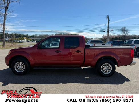 Used 2015 Nissan Frontier SV w/ SV Value Truck Package AWD/4WD image 6
