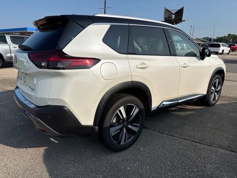 Used 2023 Nissan Rogue SL AWD/4WD image 7